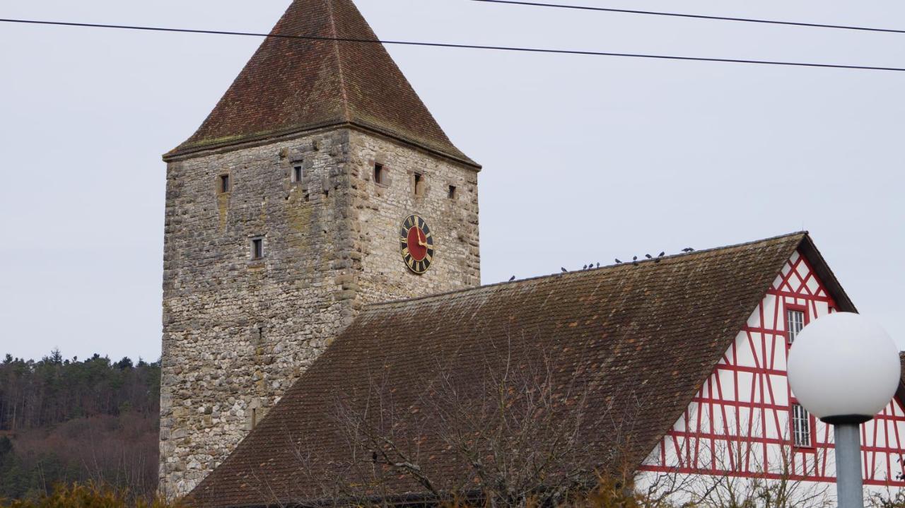 Hotel Restaurant Kreuz Kaiserstuhl Bagian luar foto